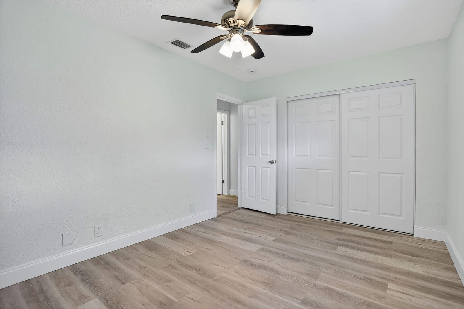 7003 NW 92nd Avenue, Tamarac, FL 33321 photo 23