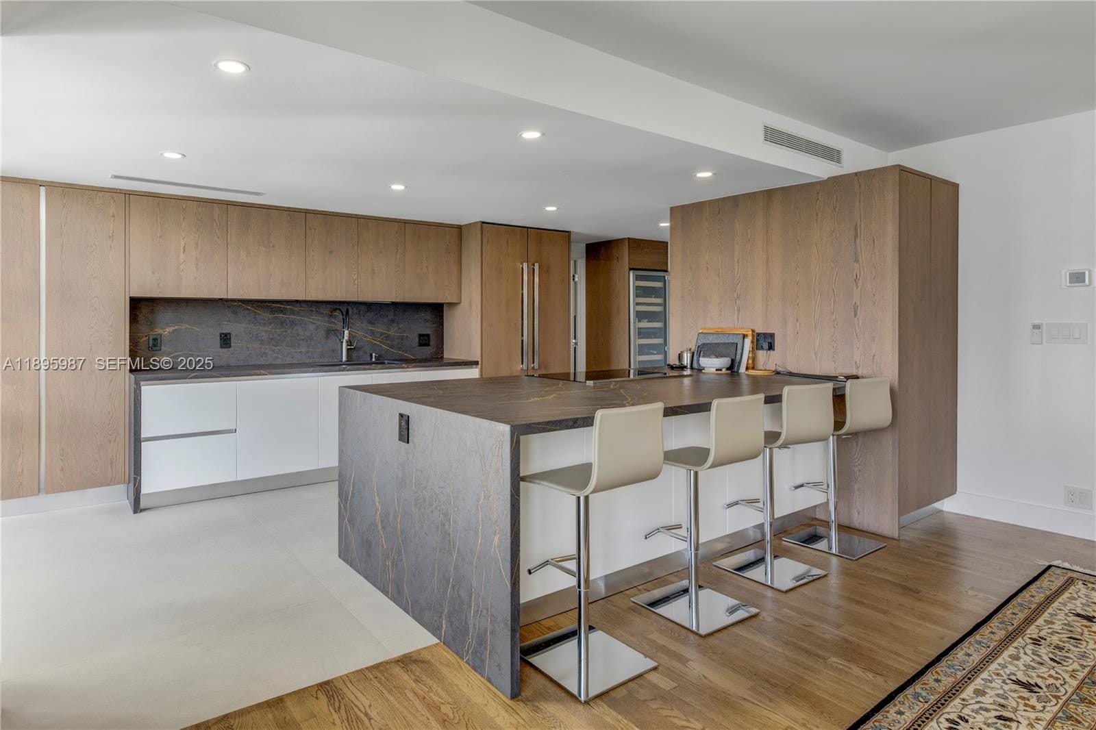 5500 Collins Avenue 1104, Miami Beach, FL 33140 photo 6