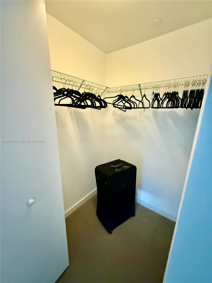 501 NE 31st Street 602 — photo 8
