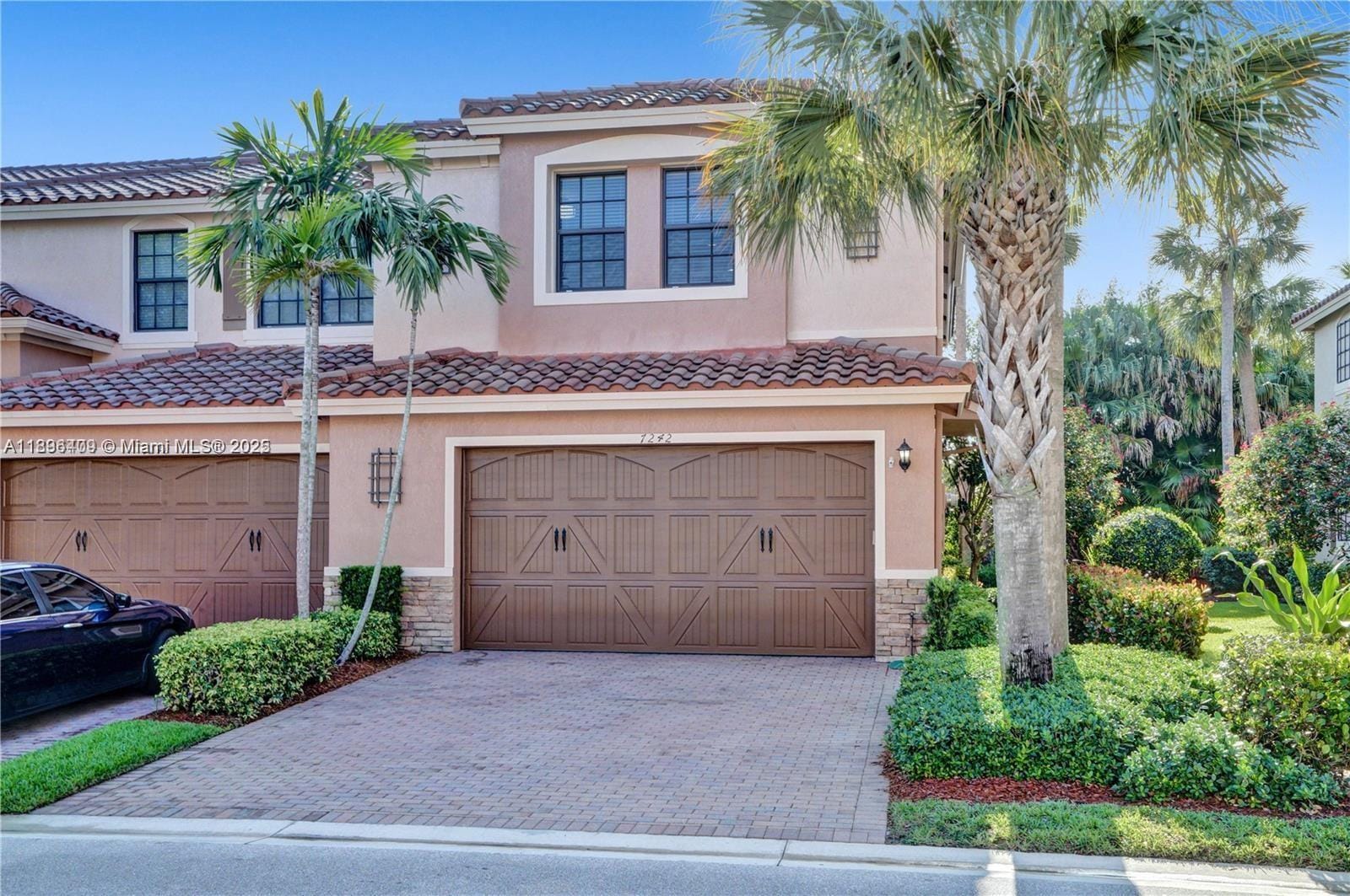 7242 NW 108th Way, Parkland, FL 33076