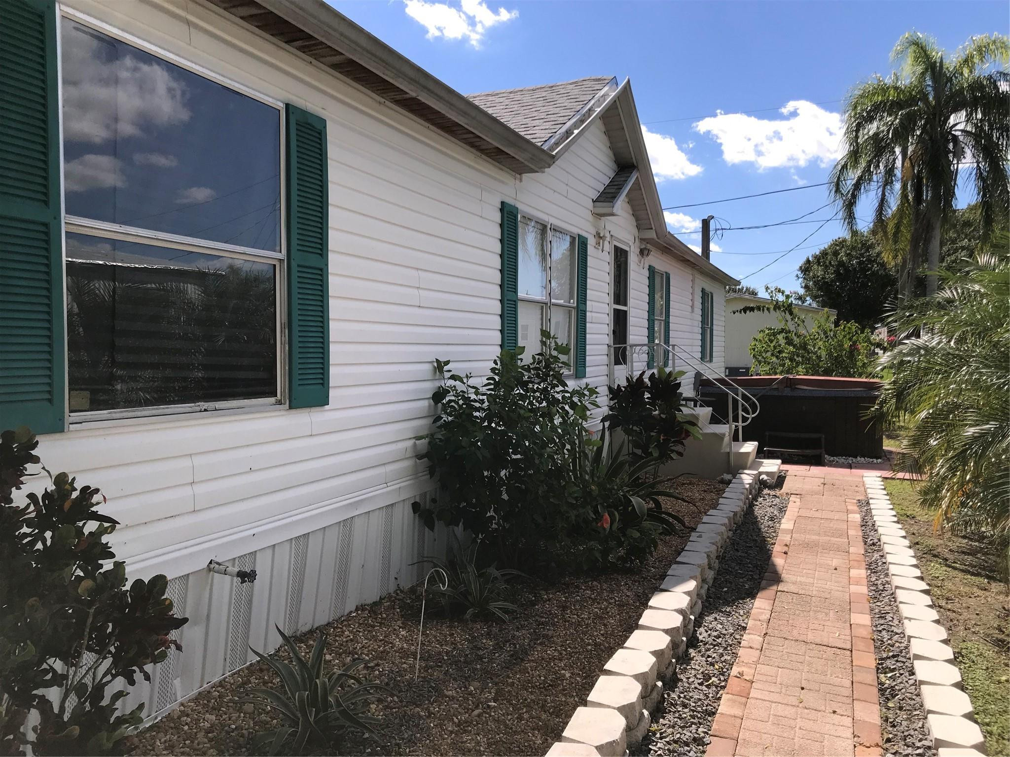 1192 Chobee Street, Okeechobee, FL 34974, Okeechobee