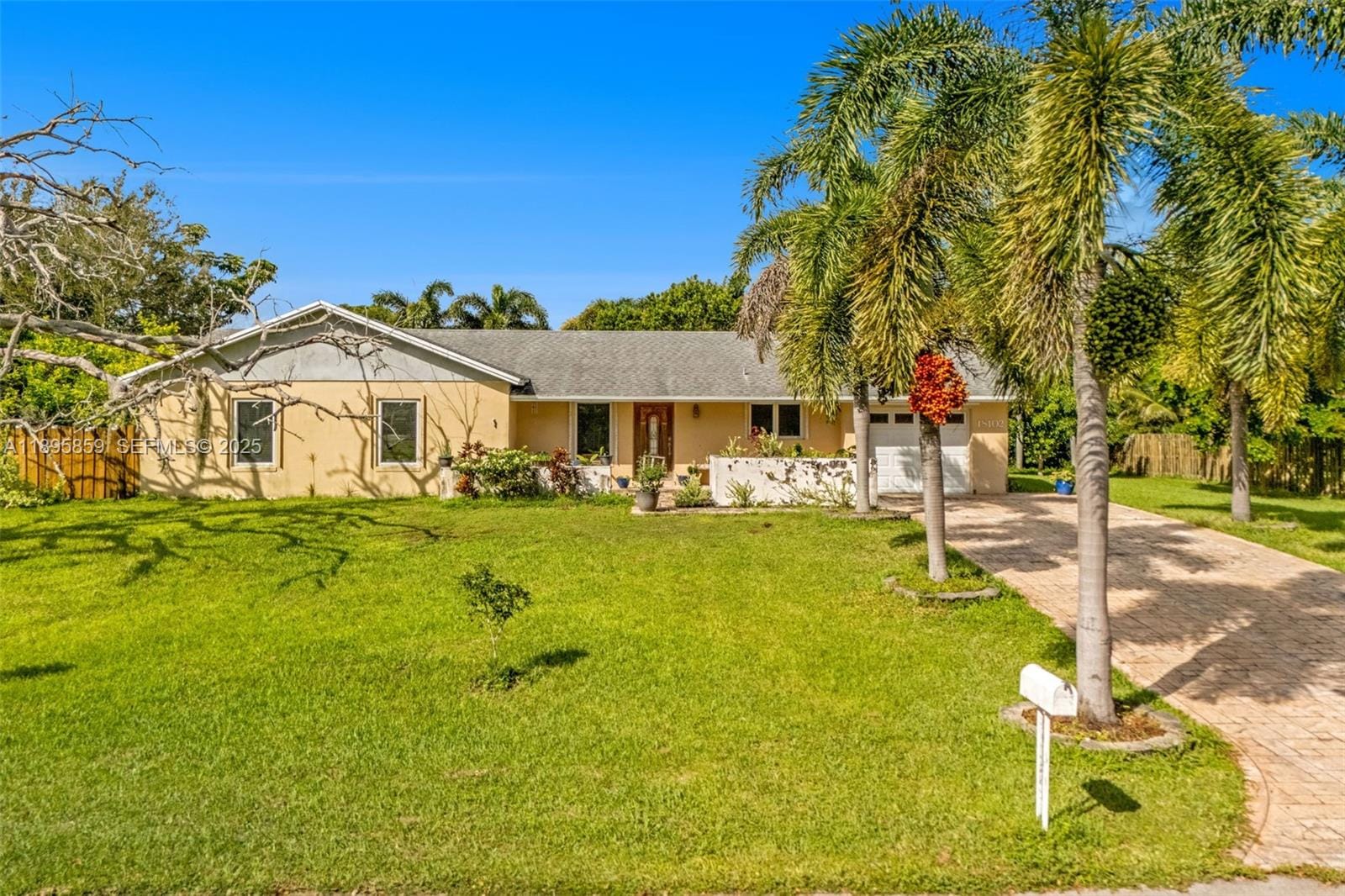 18102 SW 88th Place, Palmetto Bay, FL 33157