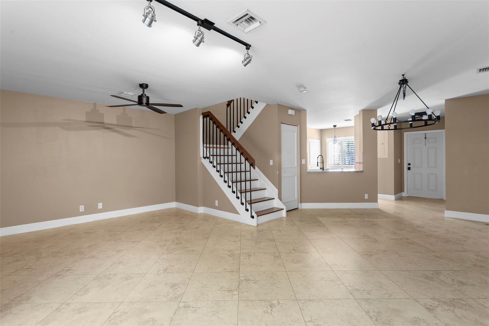 1431 SW 48th Terrace 1431 — photo 8