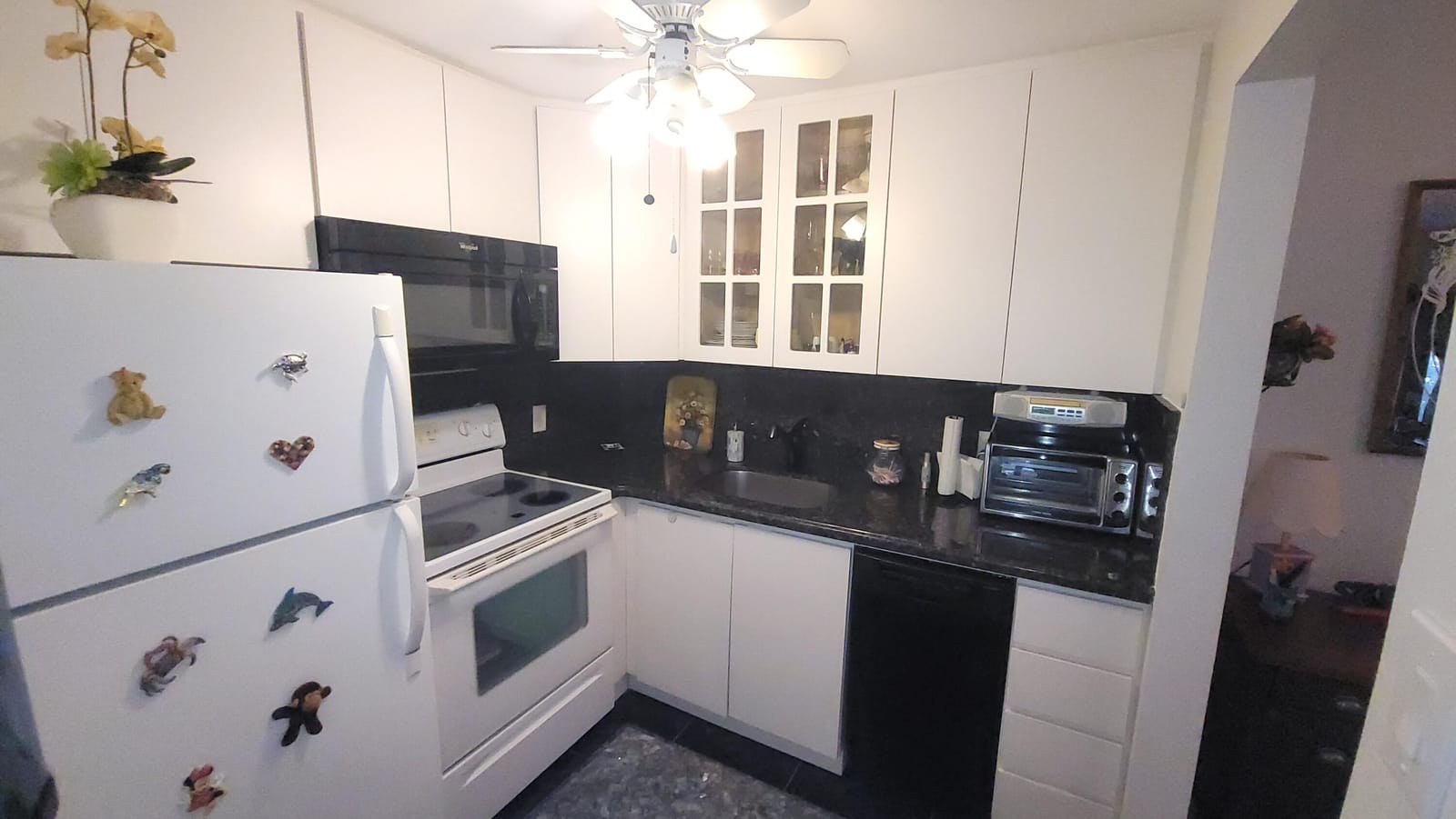 402 Windsor R — photo 10