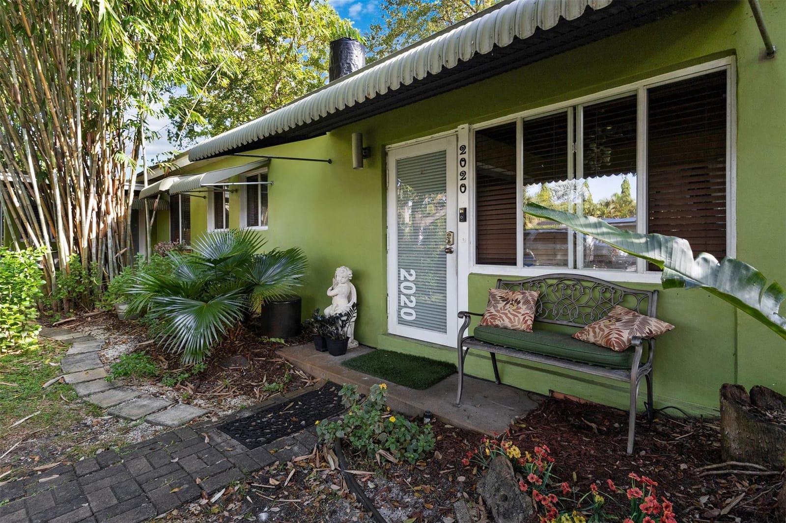 2020 NE 4th Avenue, Wilton Manors, FL 33305 photo 1
