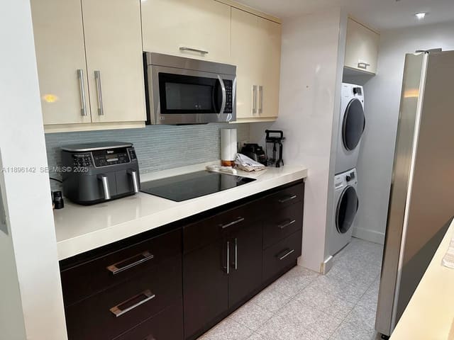 2000 N Bayshore Drive 625, Miami, FL 33137