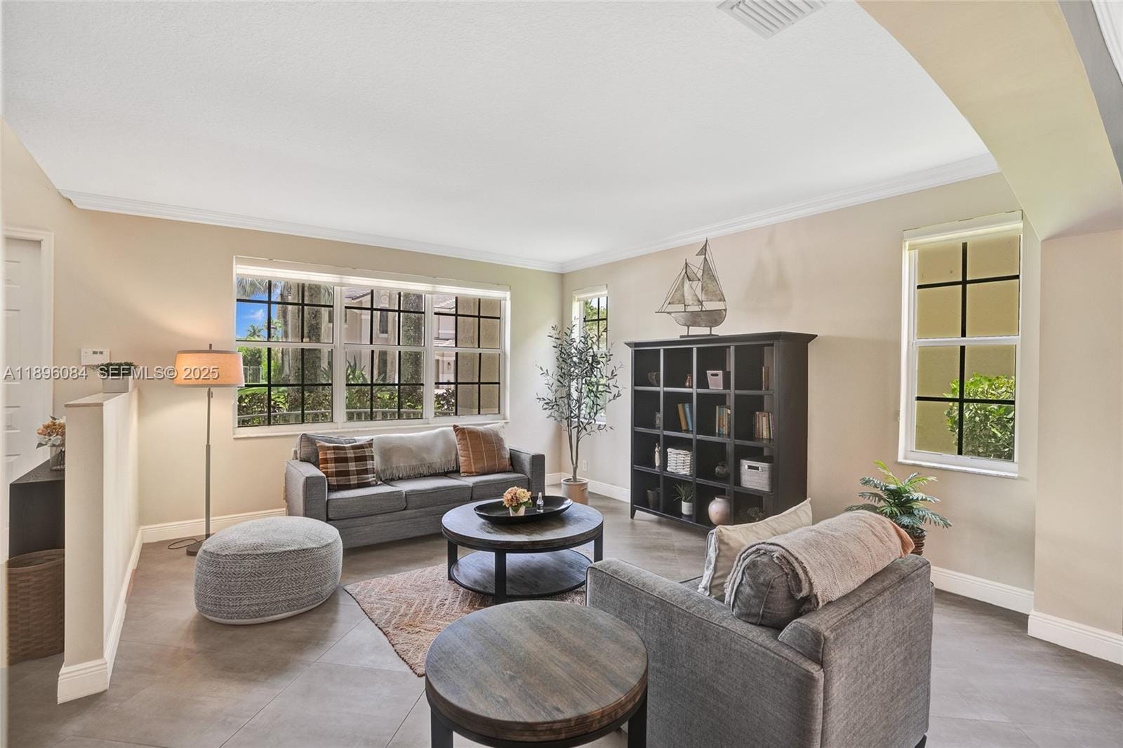 2509 Hunters Run Way — photo 4
