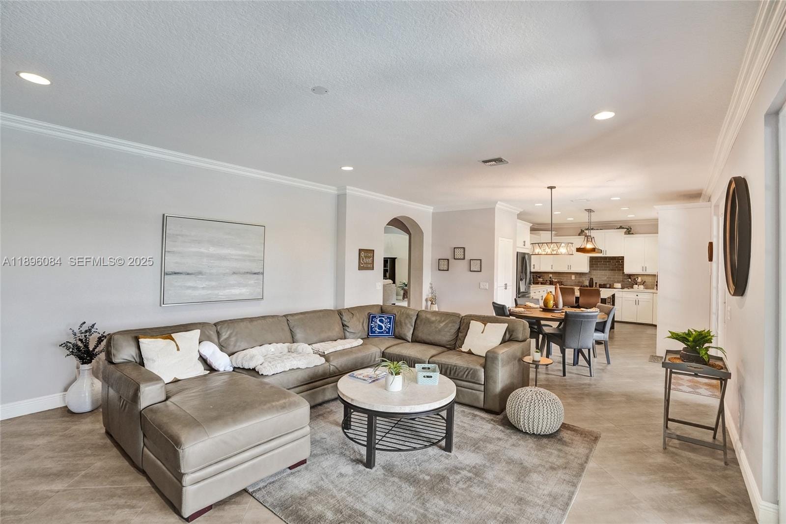 2509 Hunters Run Way — photo 9