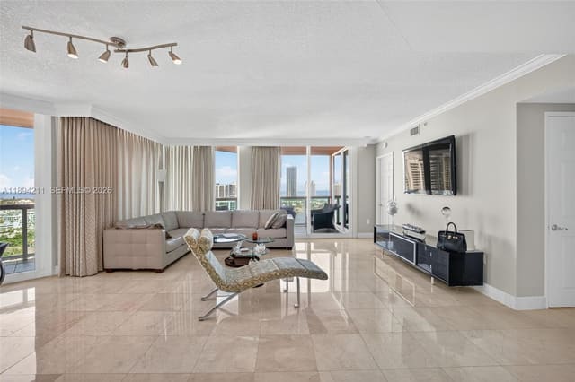 3370 Hidden Bay Drive 2607, Aventura, FL 33180