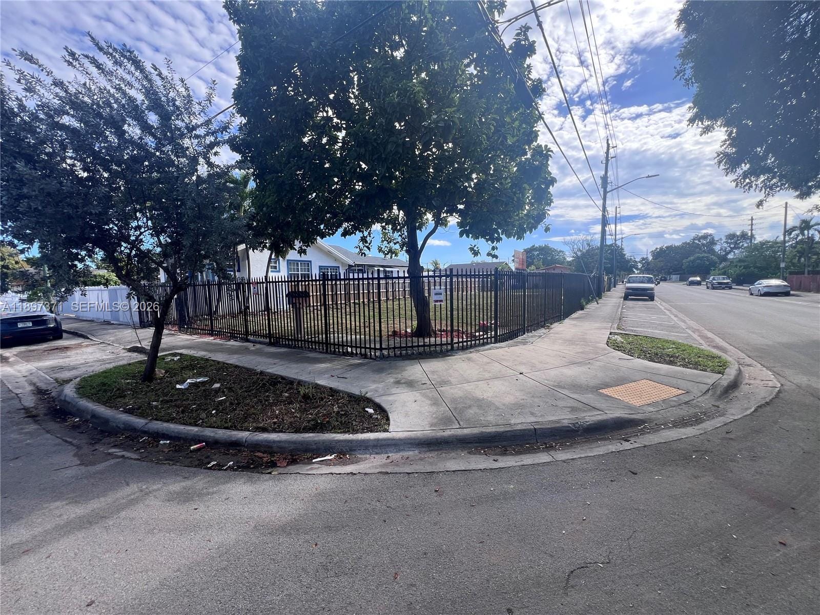 2052 NW 27th Street — photo 6