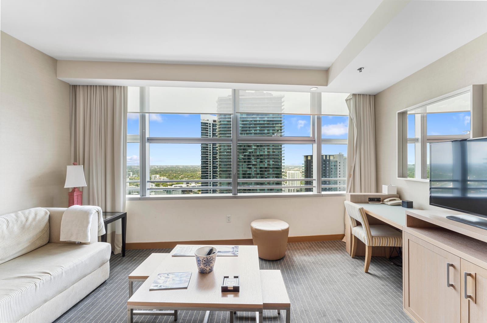 1395 Brickell Avenue 2802, Miami, FL 33131 photo 7