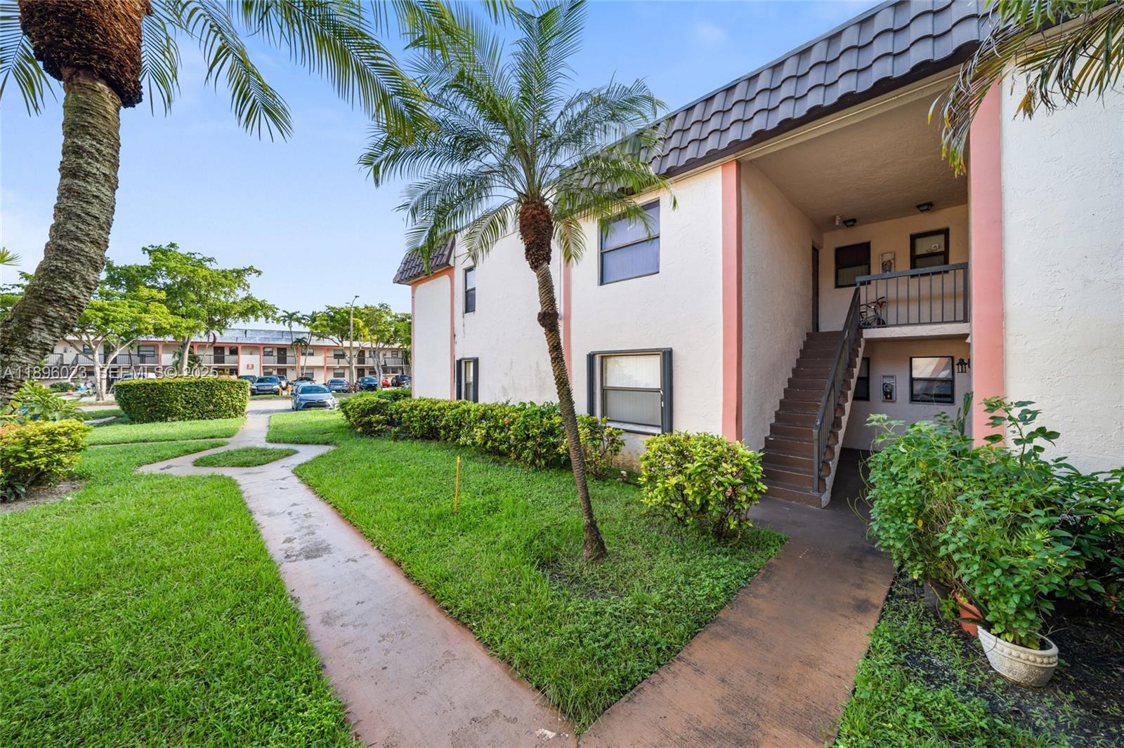 861 NE 207th Lane 202-14, Miami, FL 33179, Miami