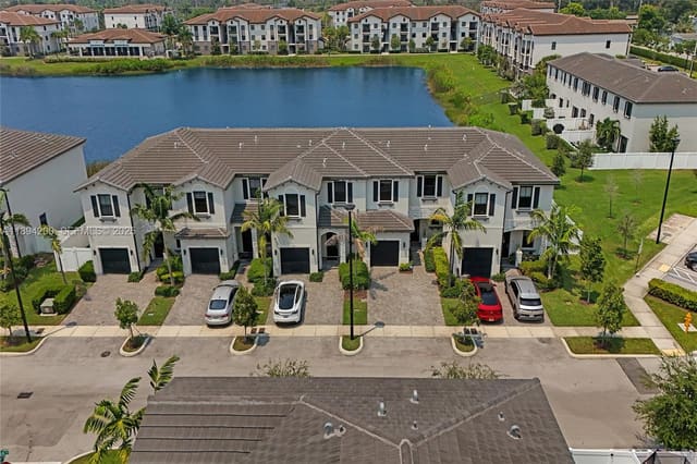 411 NW 204th Street, sold in Vista Lago, Lake Worth, FL
