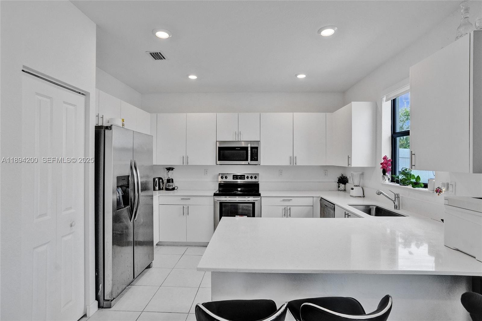 411 NW 204th Street, Miami Gardens, FL 33169 photo 11