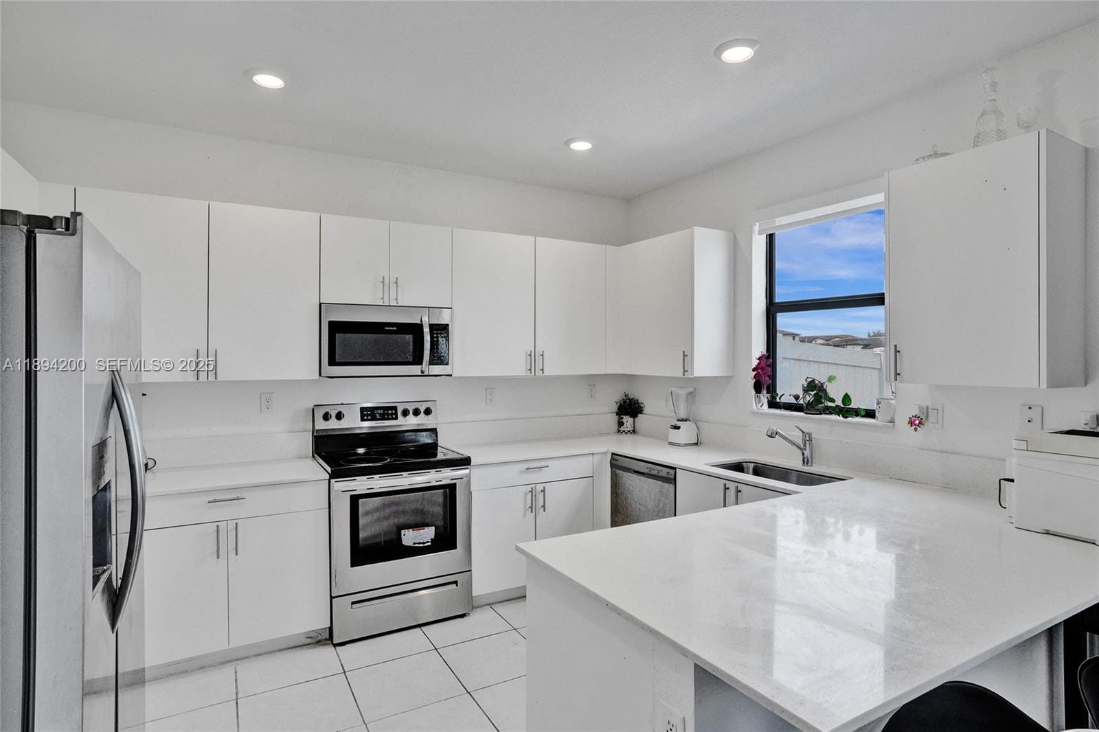 411 NW 204th Street, Miami Gardens, FL 33169 photo 12