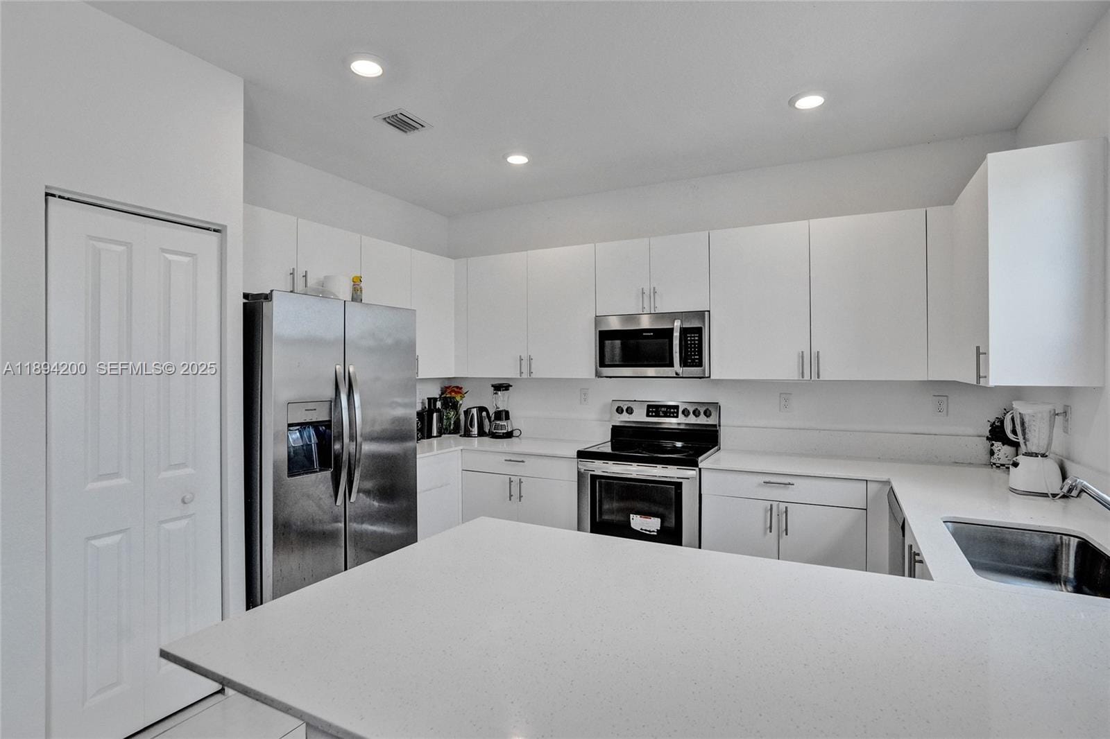 411 NW 204th Street, Miami Gardens, FL 33169 photo 13