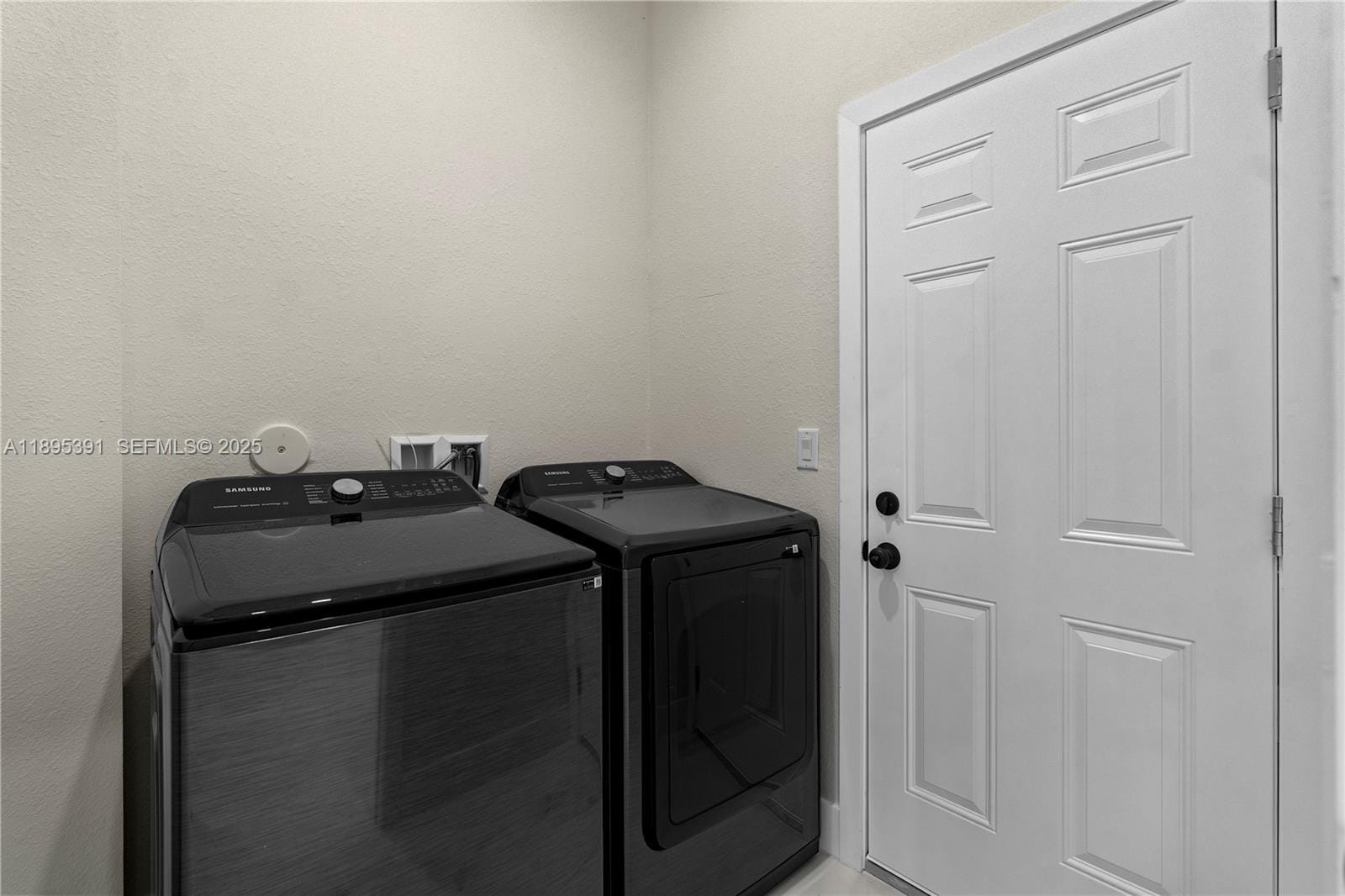 2725 NW 21st Avenue, Oakland Park, FL 33311 photo 25