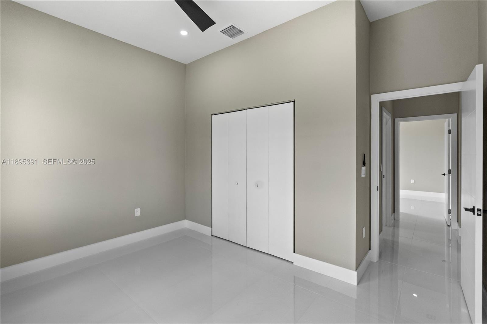 2725 NW 21st Avenue, Oakland Park, FL 33311 photo 27