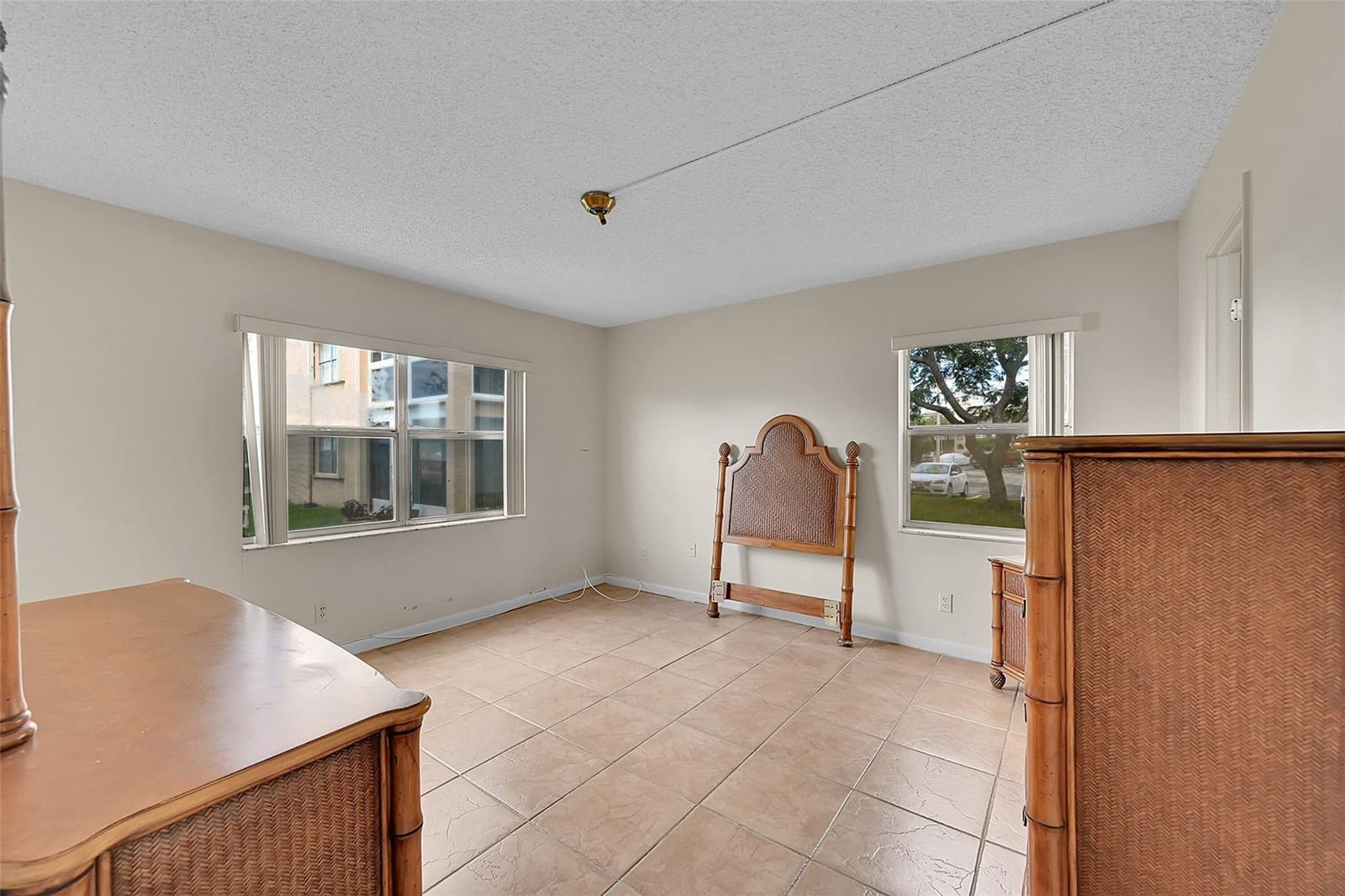 9261 Sunrise Lakes Boulevard 112 — photo 7