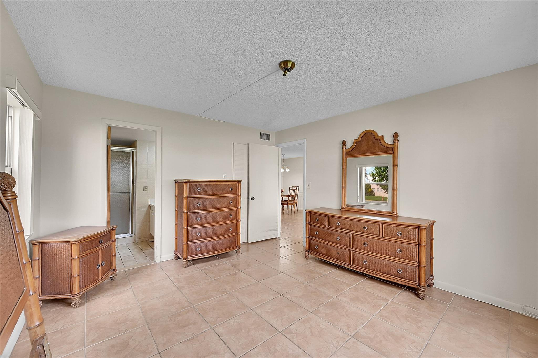9261 Sunrise Lakes Boulevard 112, Sunrise, FL 33322, Sunrise
