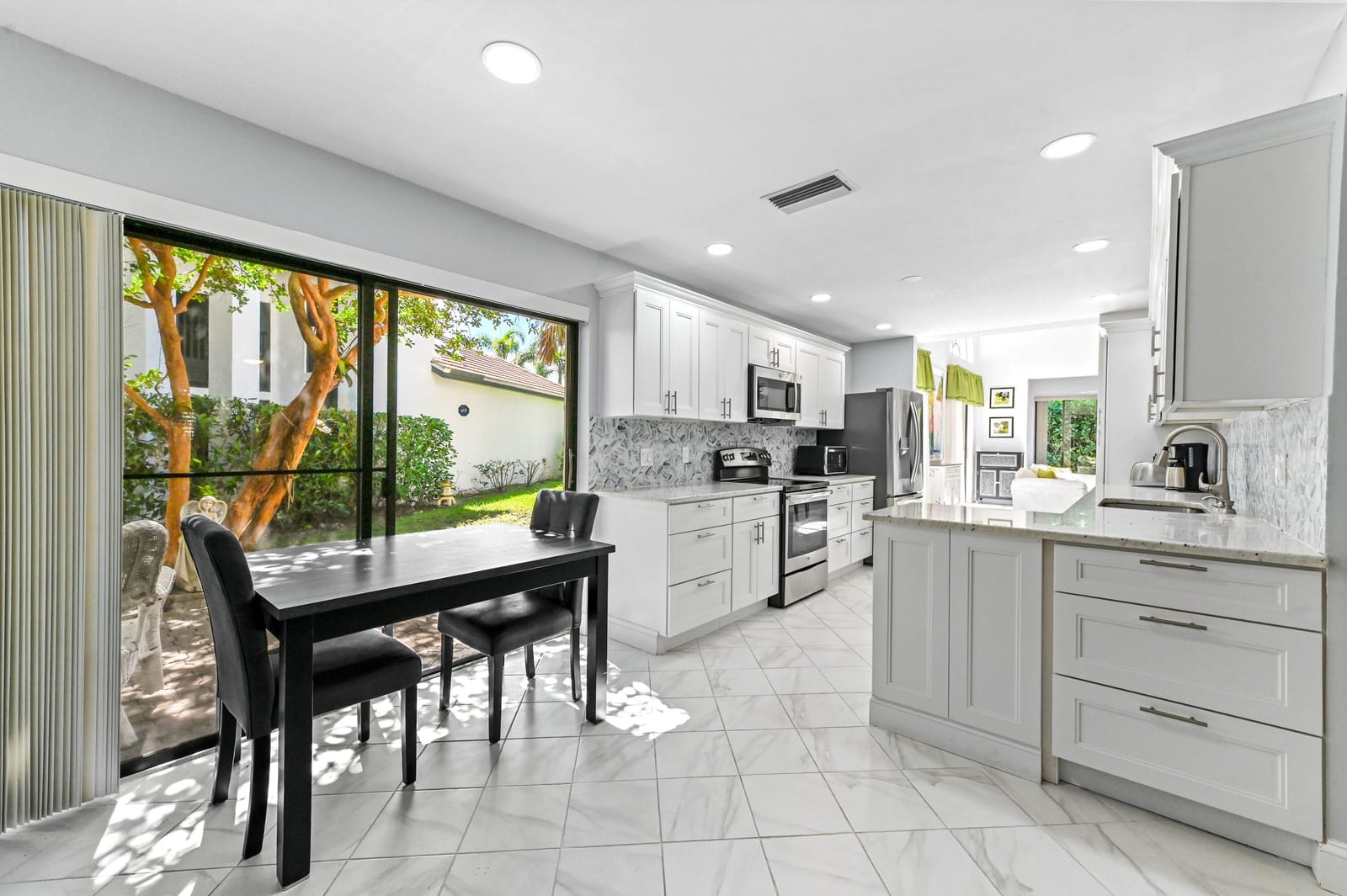 4940 Sherwood Forest Drive, Delray Beach, FL 33445 photo 9