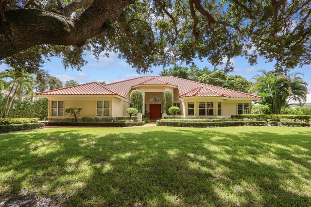 18517 SE Heritage Drive, Jupiter, FL 33469