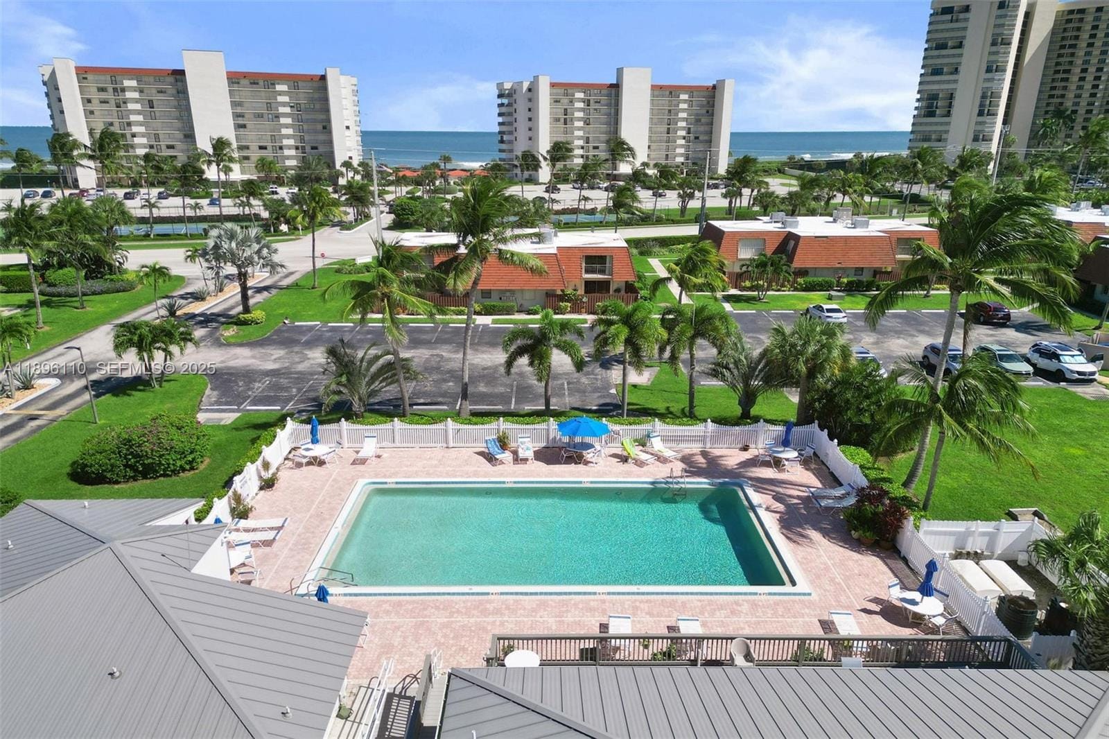 9421 Ocean South Drive — photo 12