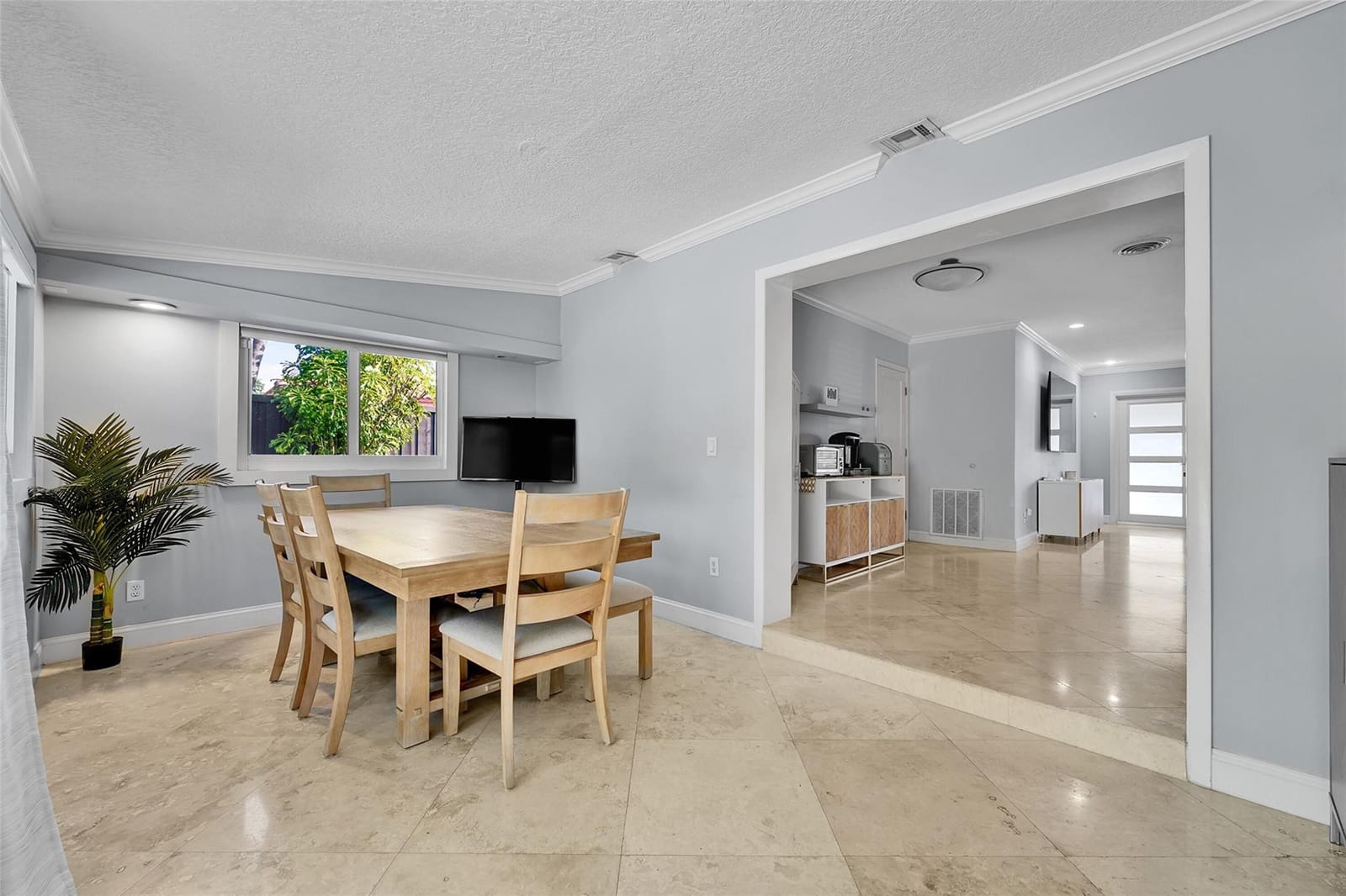 189 SE 2nd Avenue, Pompano Beach, FL 33060 photo 14