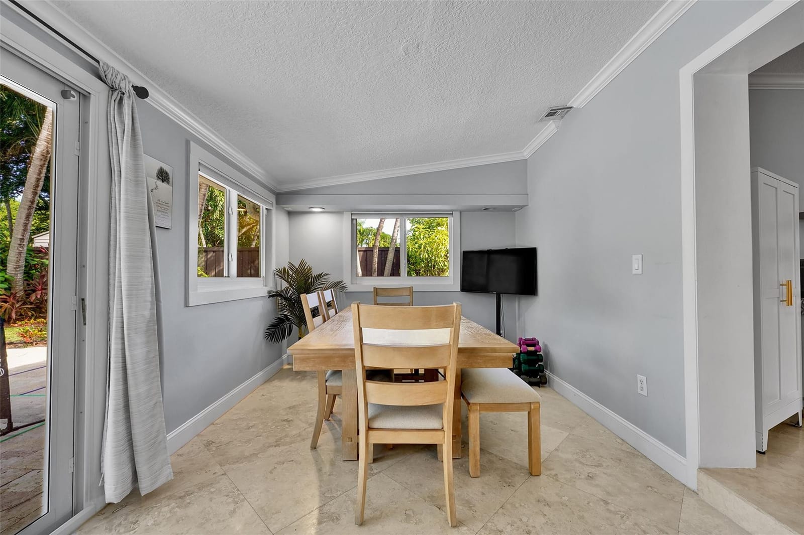 189 SE 2nd Avenue, Pompano Beach, FL 33060 photo 15