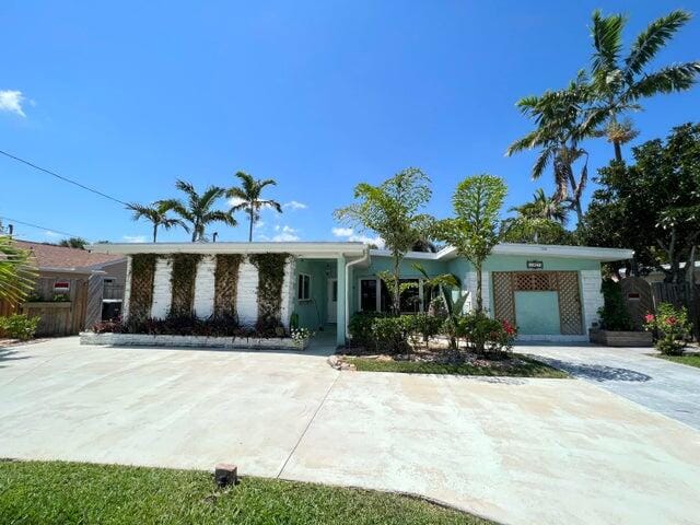 1927 Cypress Avenue, Fort Pierce, FL 34949 photo 4