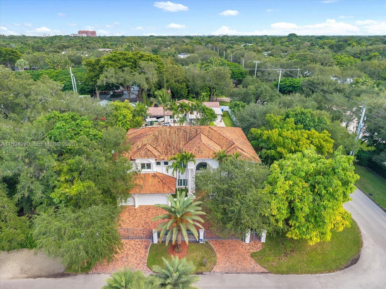 7975 SW 52nd Court, Miami, FL 33143