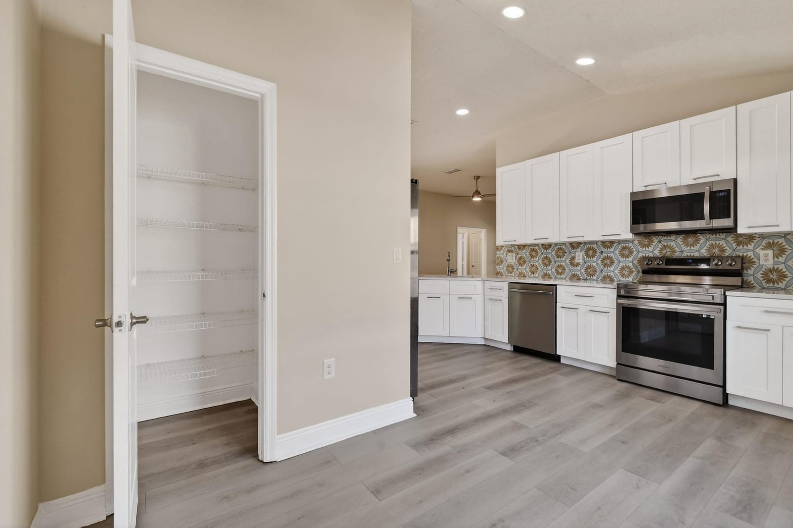 1492 SE Morrow Street — photo 11