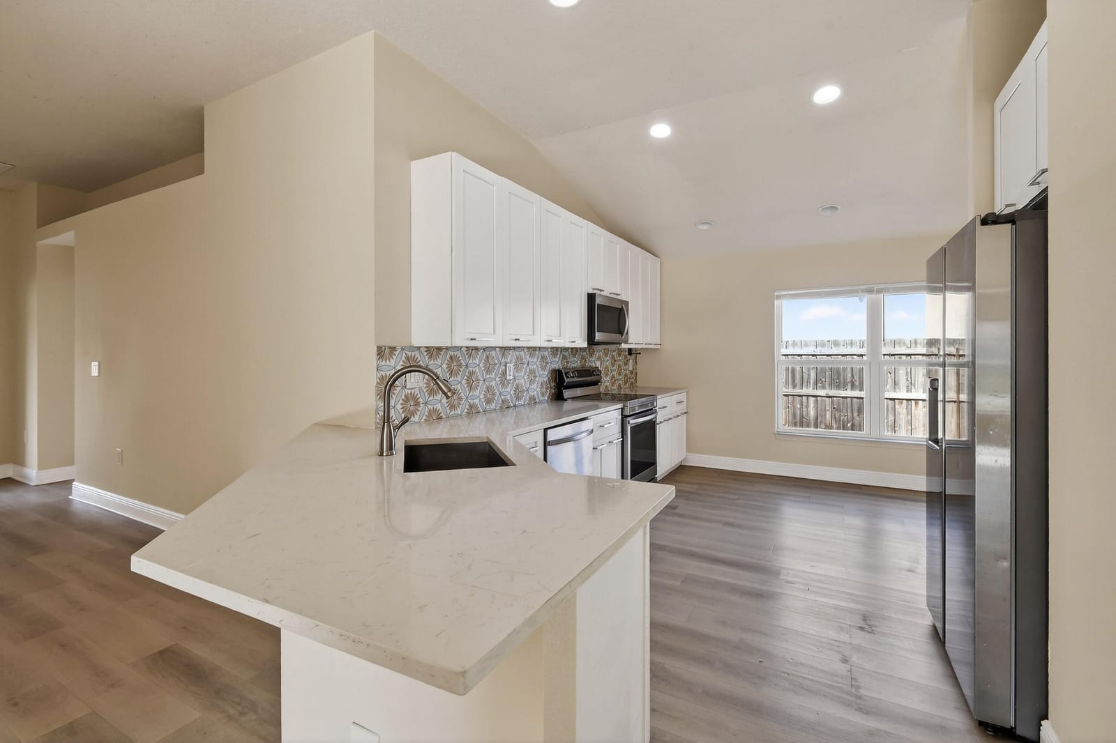 1492 SE Morrow Street — photo 4