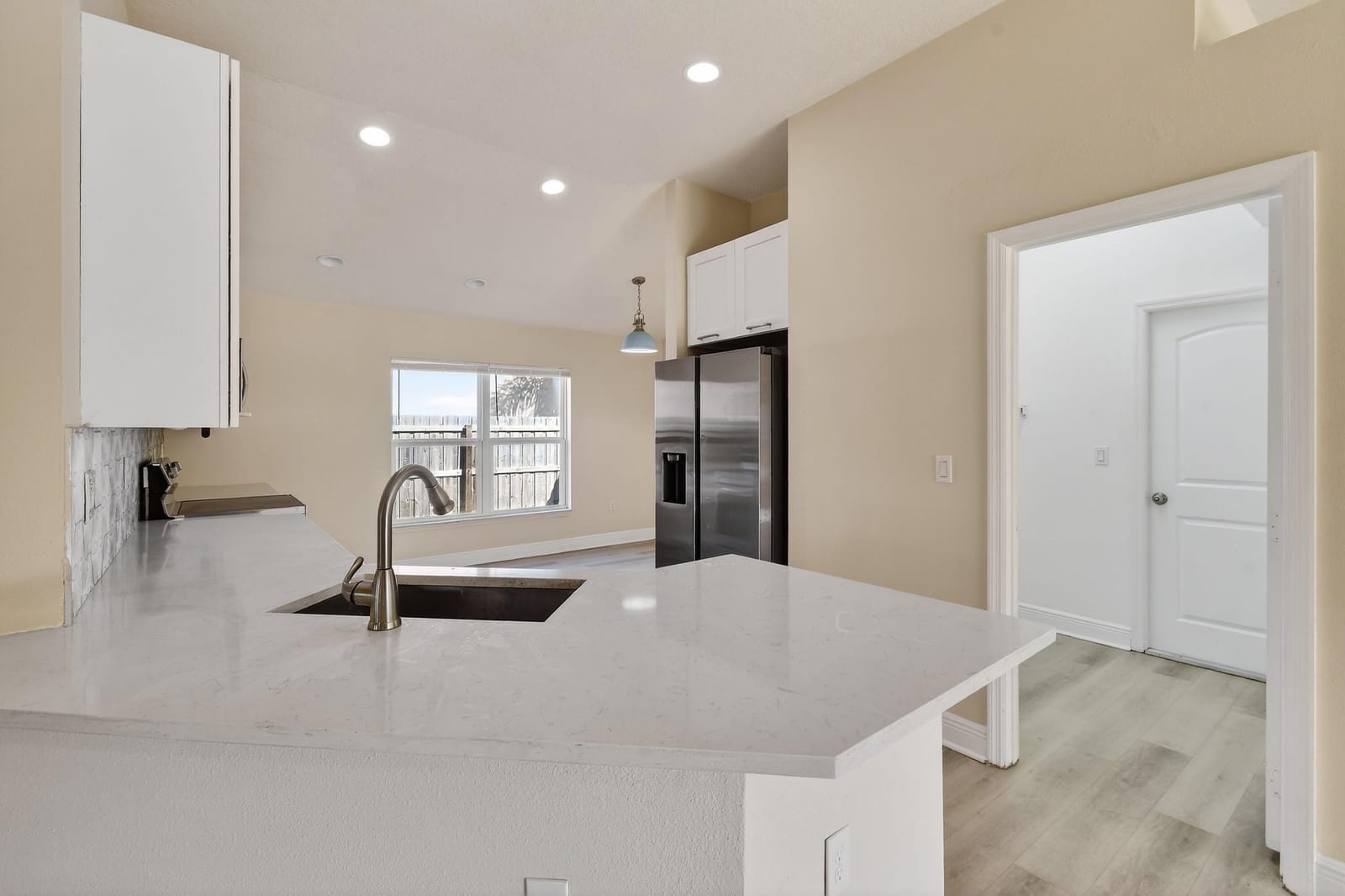 1492 SE Morrow Street — photo 5