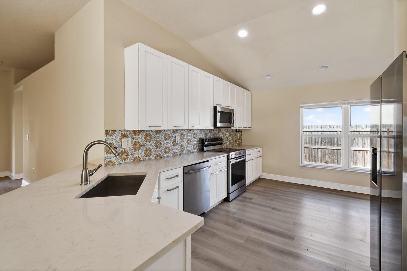 1492 SE Morrow Street — photo 6