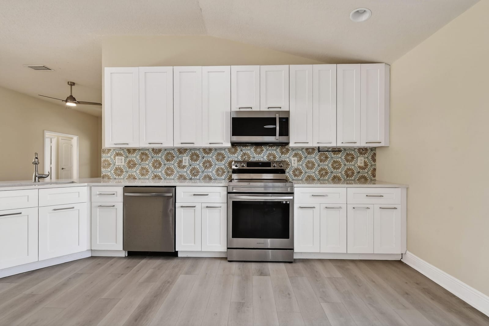 1492 SE Morrow Street — photo 9