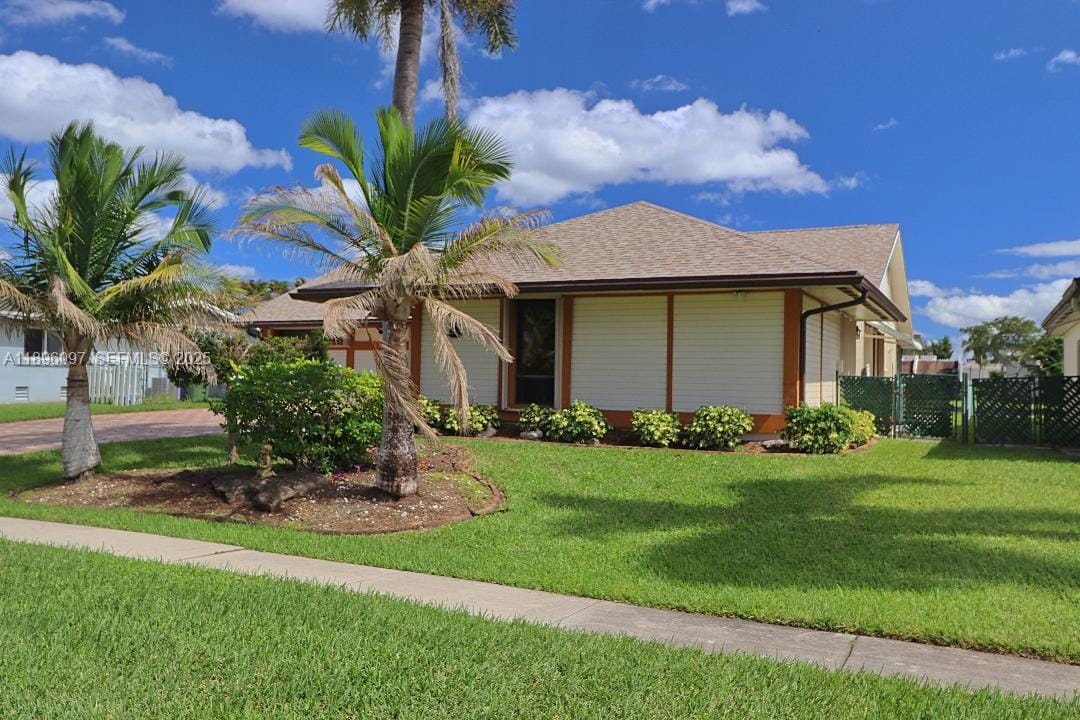 1351 NW 114th Avenue, Pembroke Pines, FL 33026 photo 3
