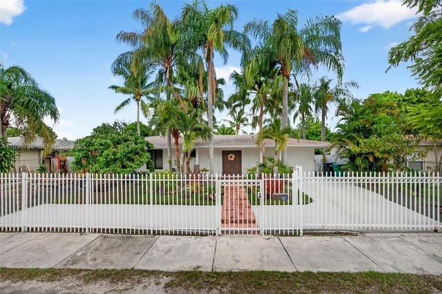 10015 SW 166th Street, sold in Fairway Park Sec 3, Miami, FL