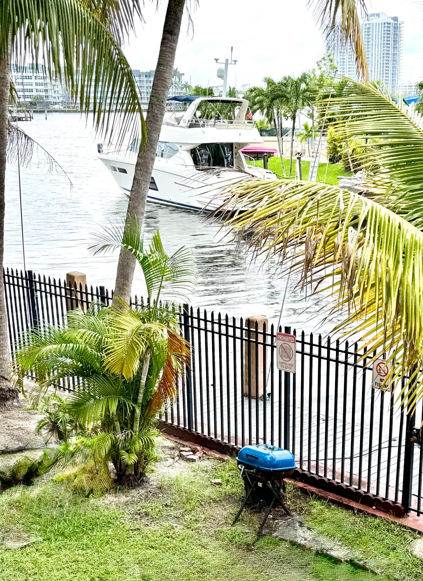 2903 NE 163 Street 208, North Miami Beach, FL 33160 photo 15
