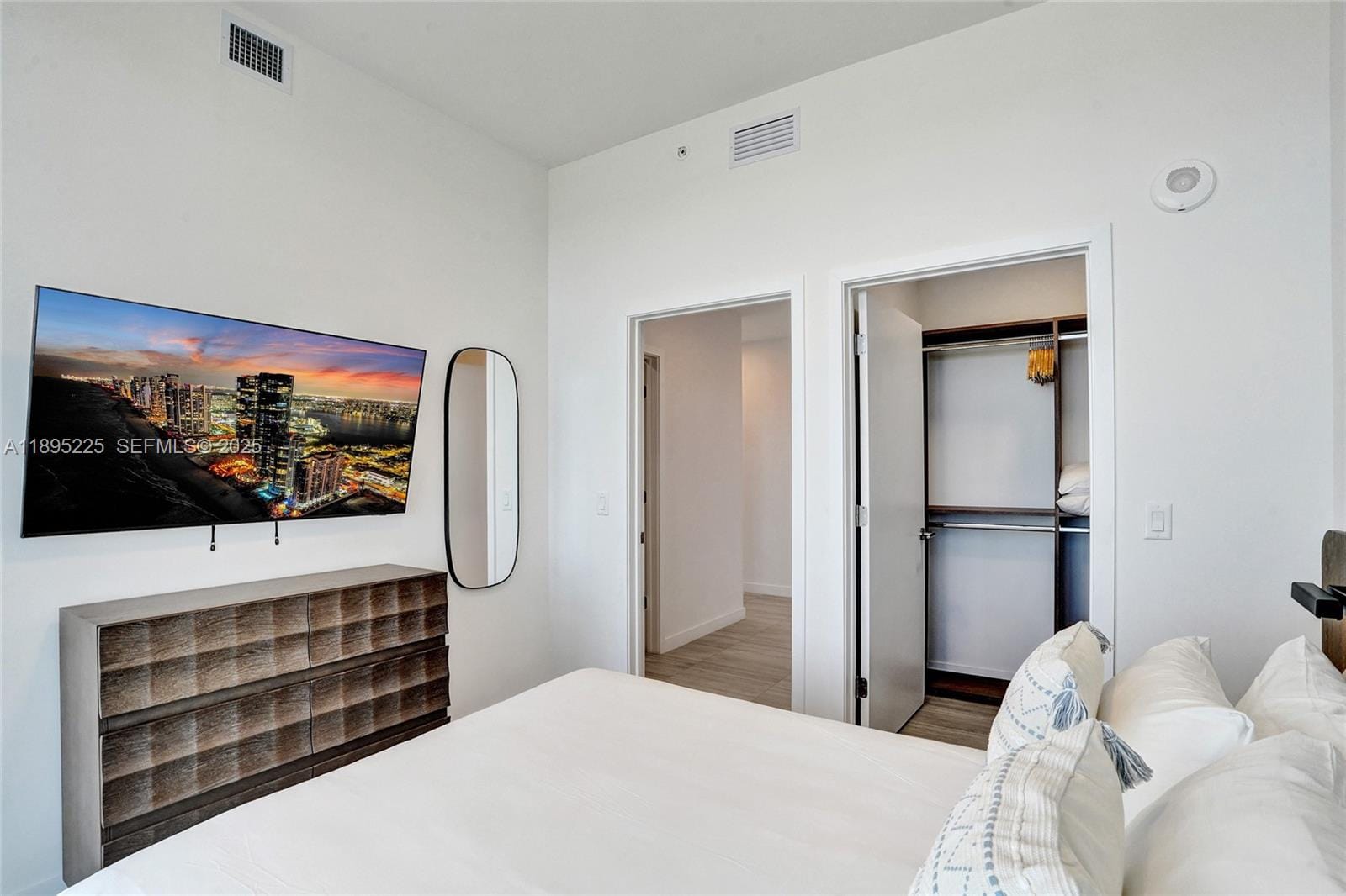 580 72nd Street 2102, Miami Beach, FL 33141 photo 16