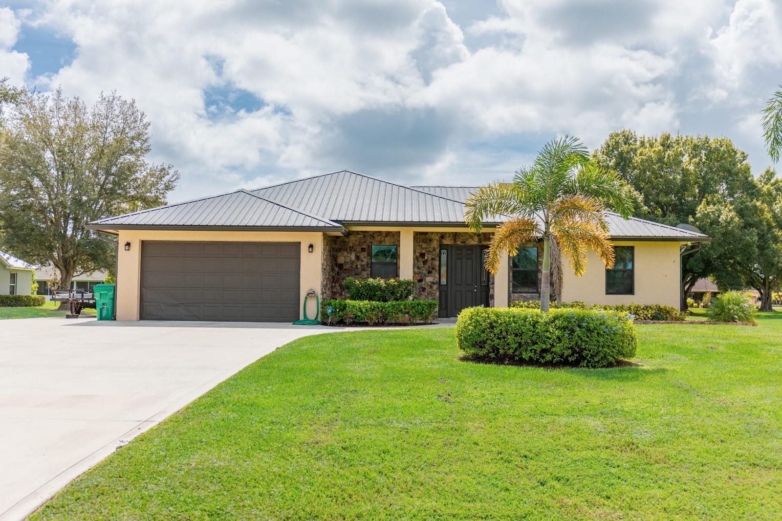 2322 SW 2nd Court, Okeechobee, FL 34974