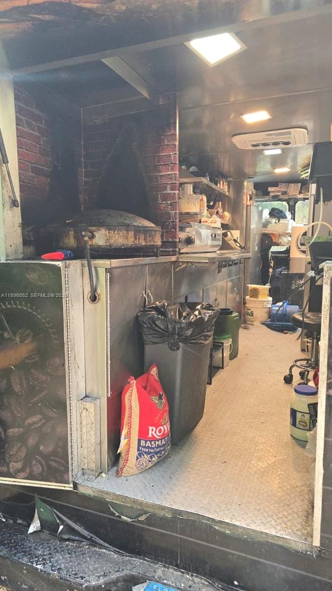 Mediterranean Food Truck For Sale In Miami — photo 8