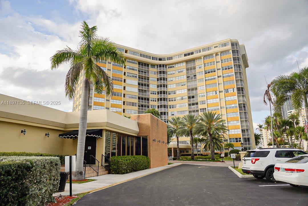 100 Golden Isles Drive 10, Hallandale Beach, FL 33009, Hallandale Beach
