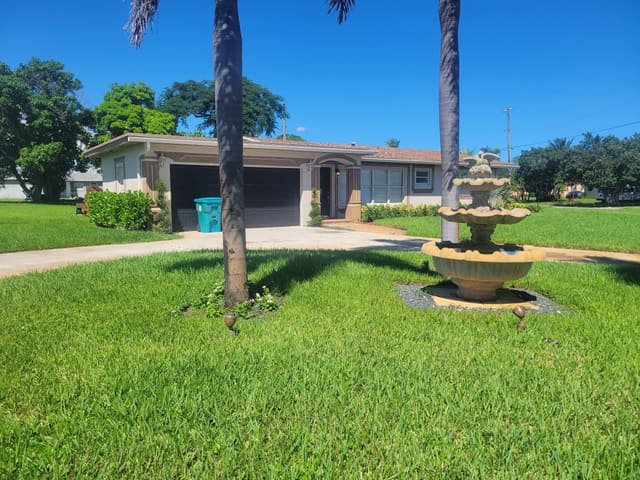 401 NW 5th Avenue, sold in Ridgewood Hills, Boynton Beach, FL