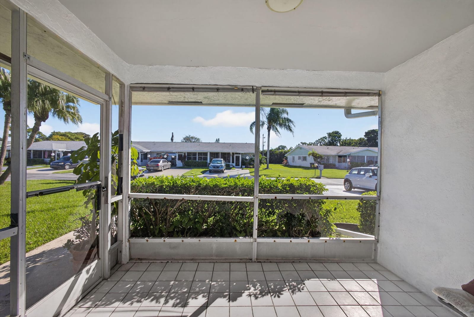 3411 Americo Drive, West Palm Beach, FL 33417 photo 4