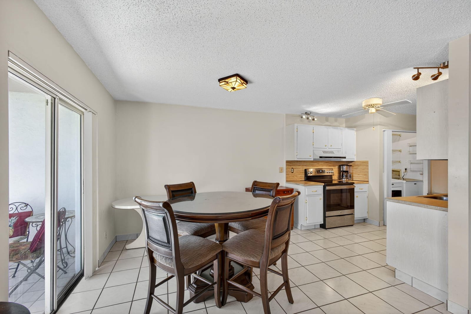 3411 Americo Drive, West Palm Beach, FL 33417 photo 6