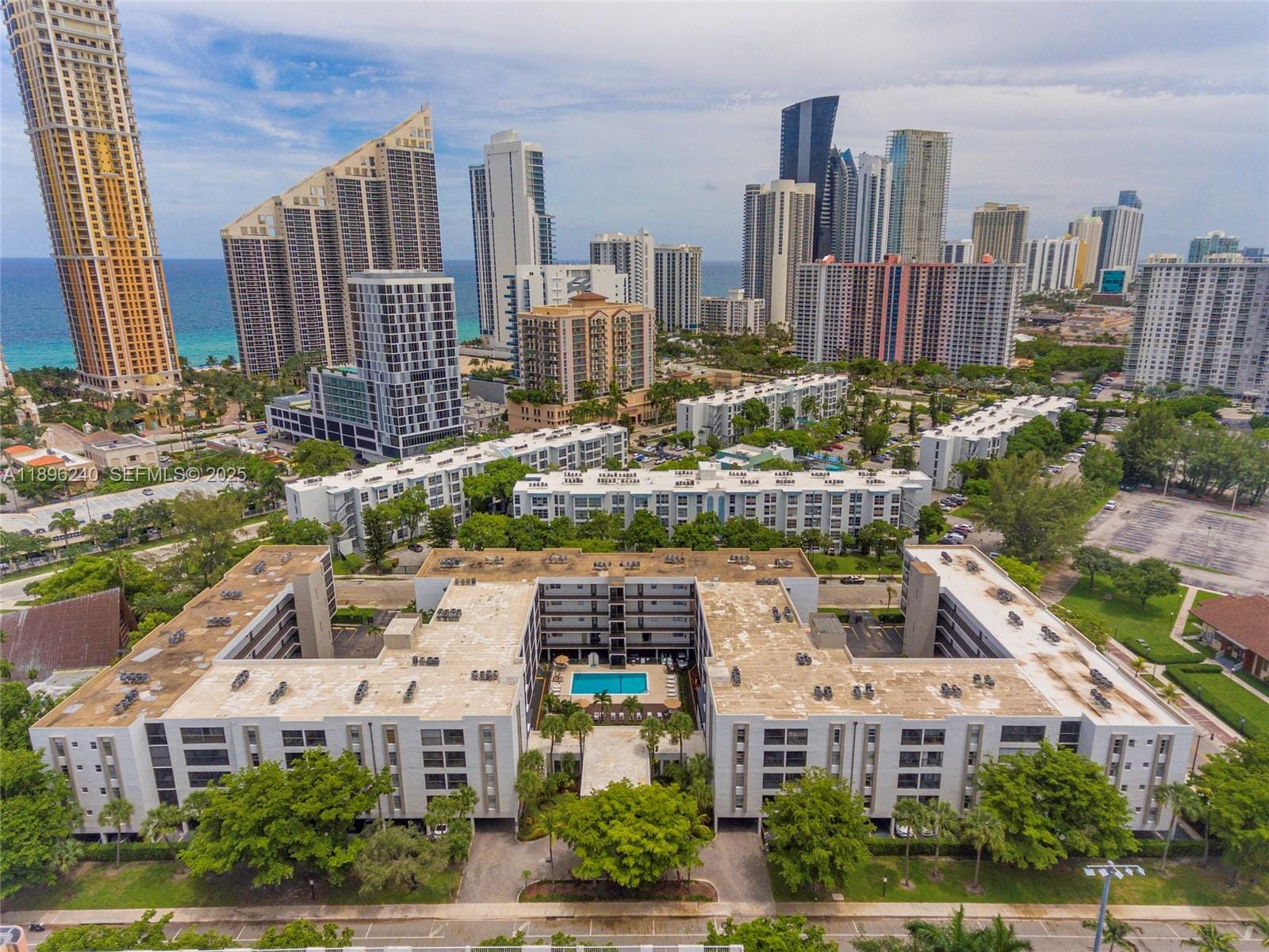 201 178th Drive 426, Sunny Isles Beach, FL 33160 photo 27