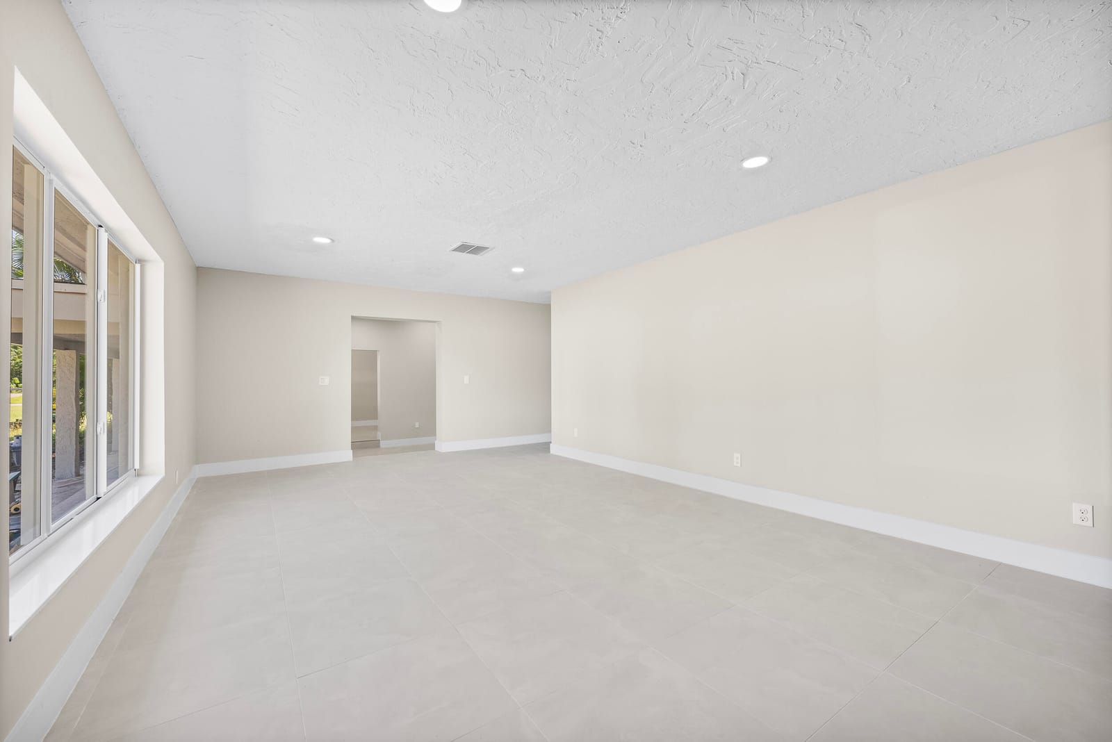 1915 S 33rd Street, Fort Pierce, FL 34947 photo 10