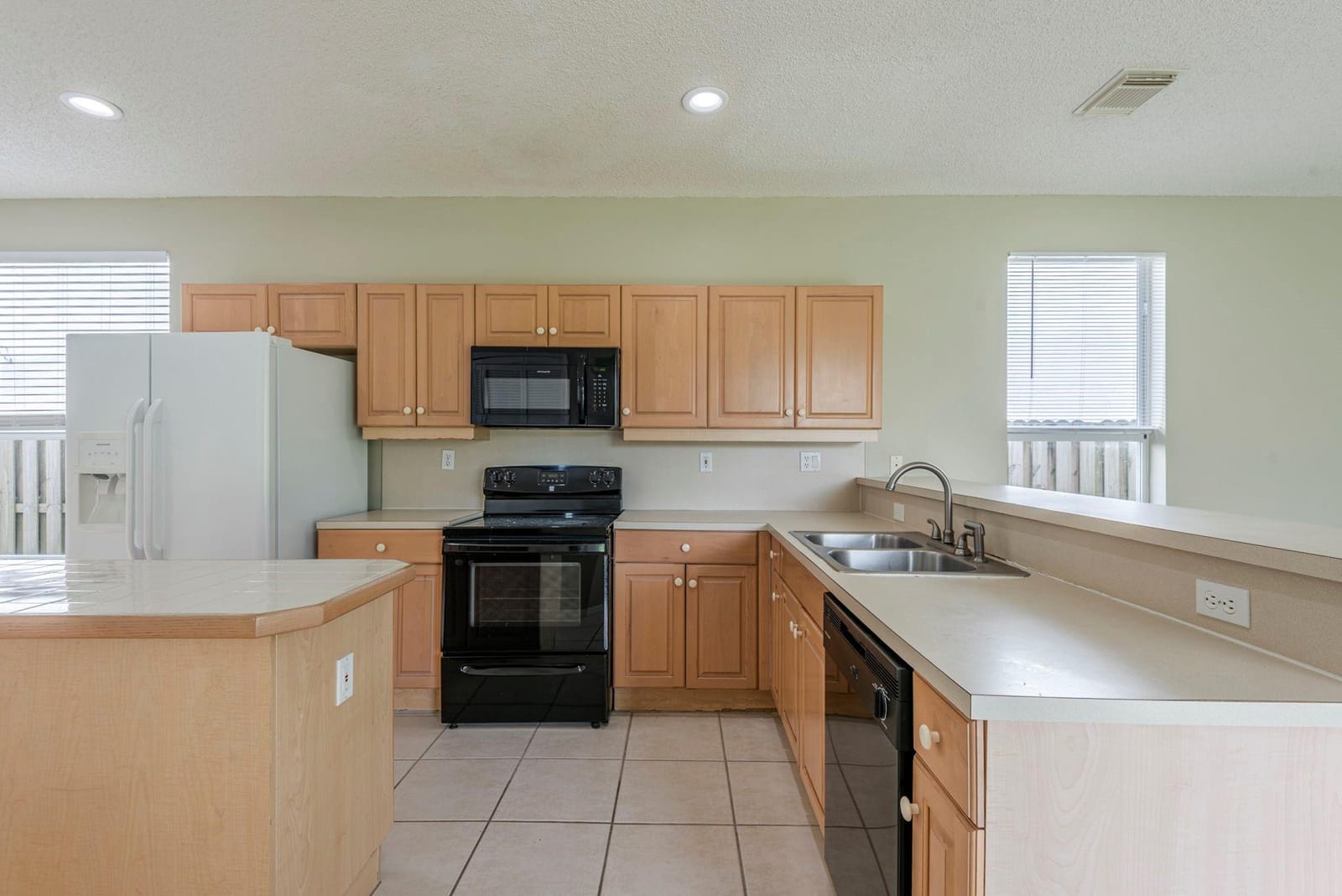 14951 SW 157th Court — photo 12