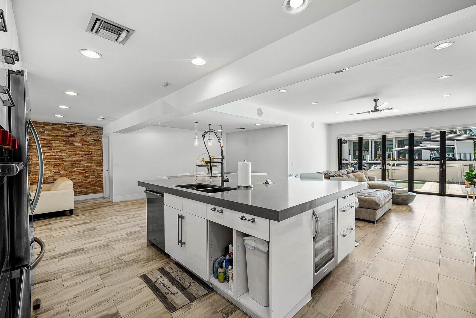 740 NE 36th Street — photo 12